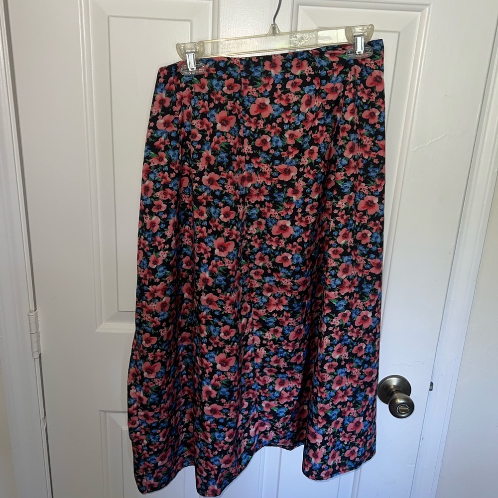 Two piece skirt set